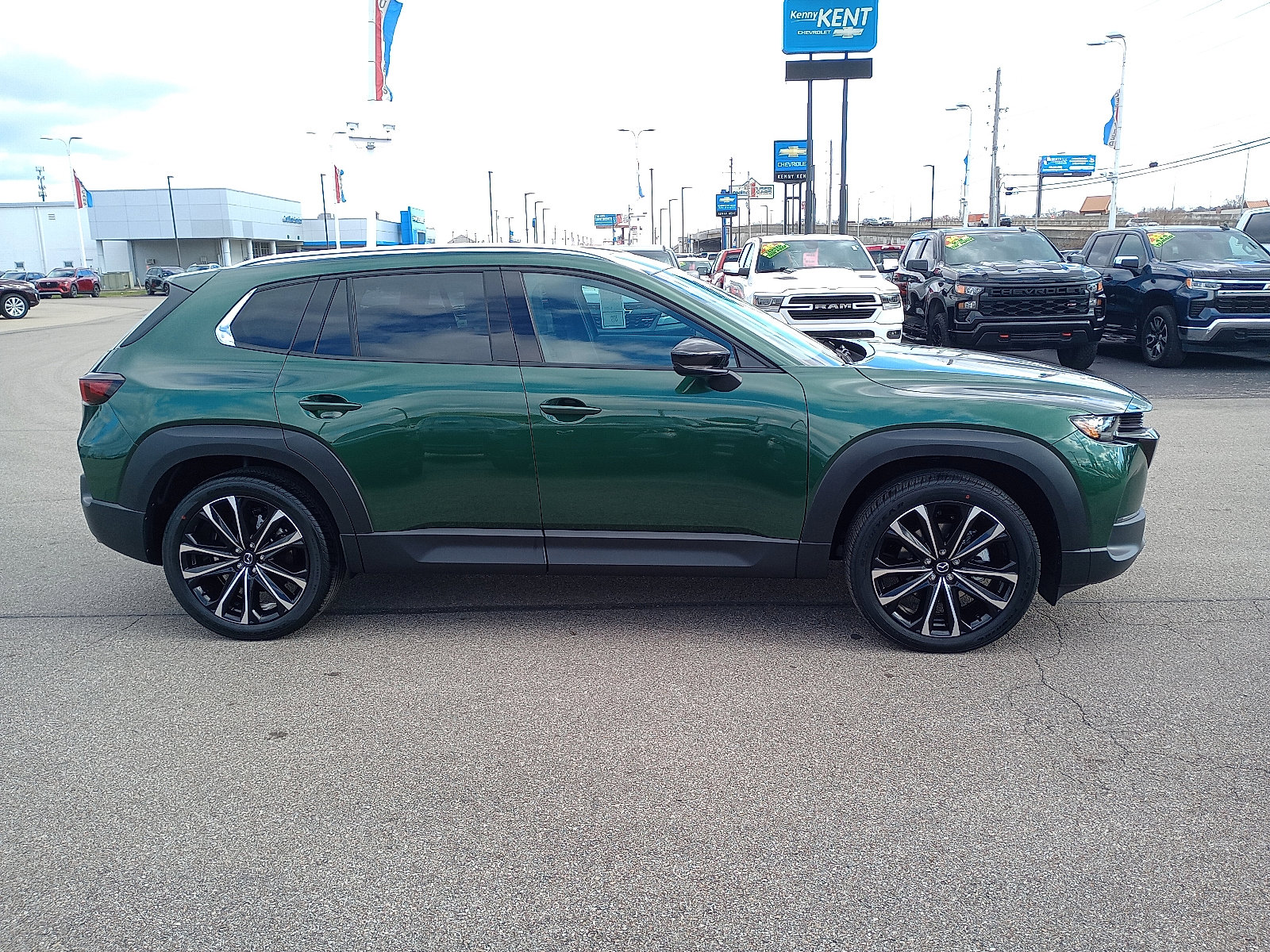 2026 Mazda CX-50 2.5 S Premium photo 2