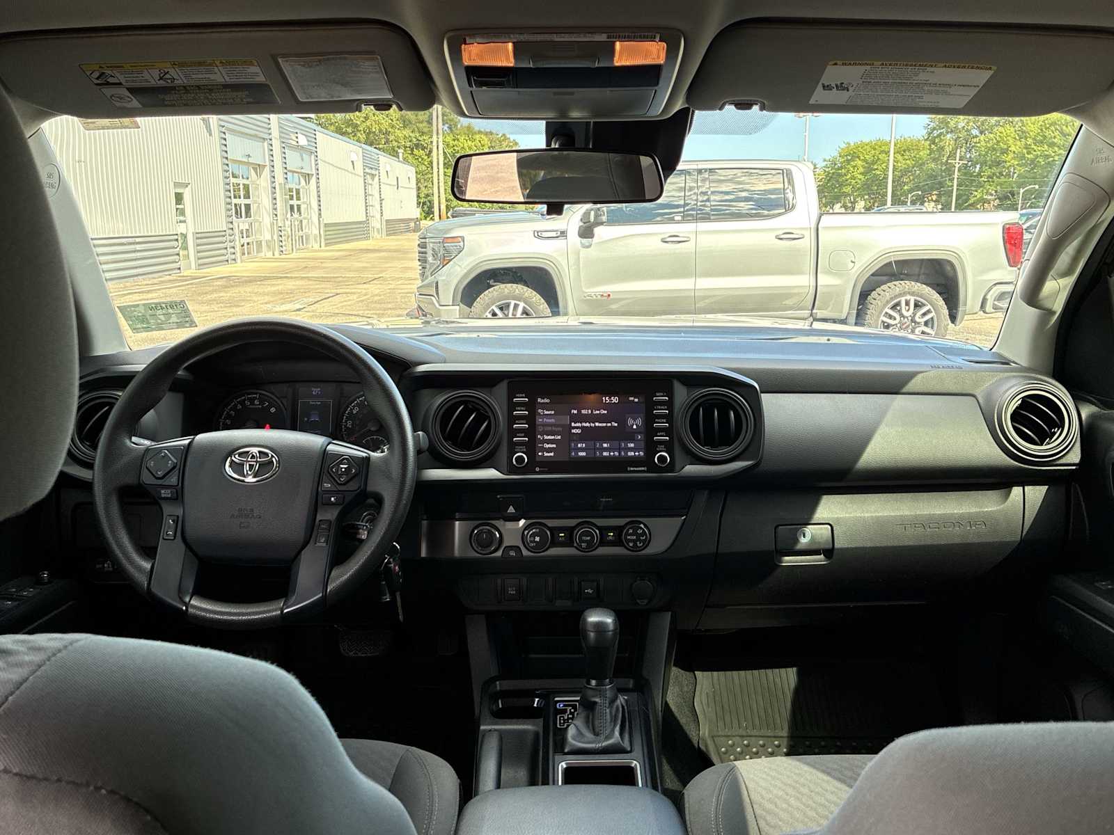 2020 Toyota Tacoma SR V6 photo 17