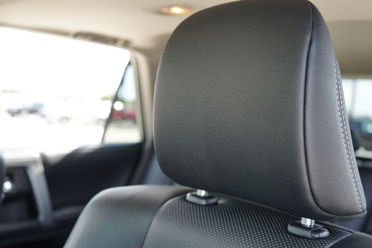 2019 Toyota 4Runner Limited photo 24