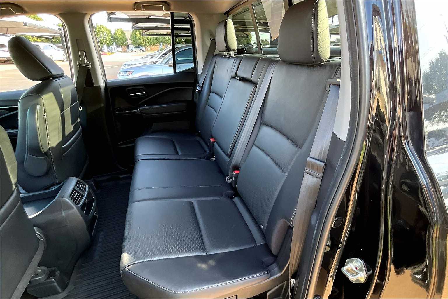 2020 Honda Ridgeline RTL-E photo 18