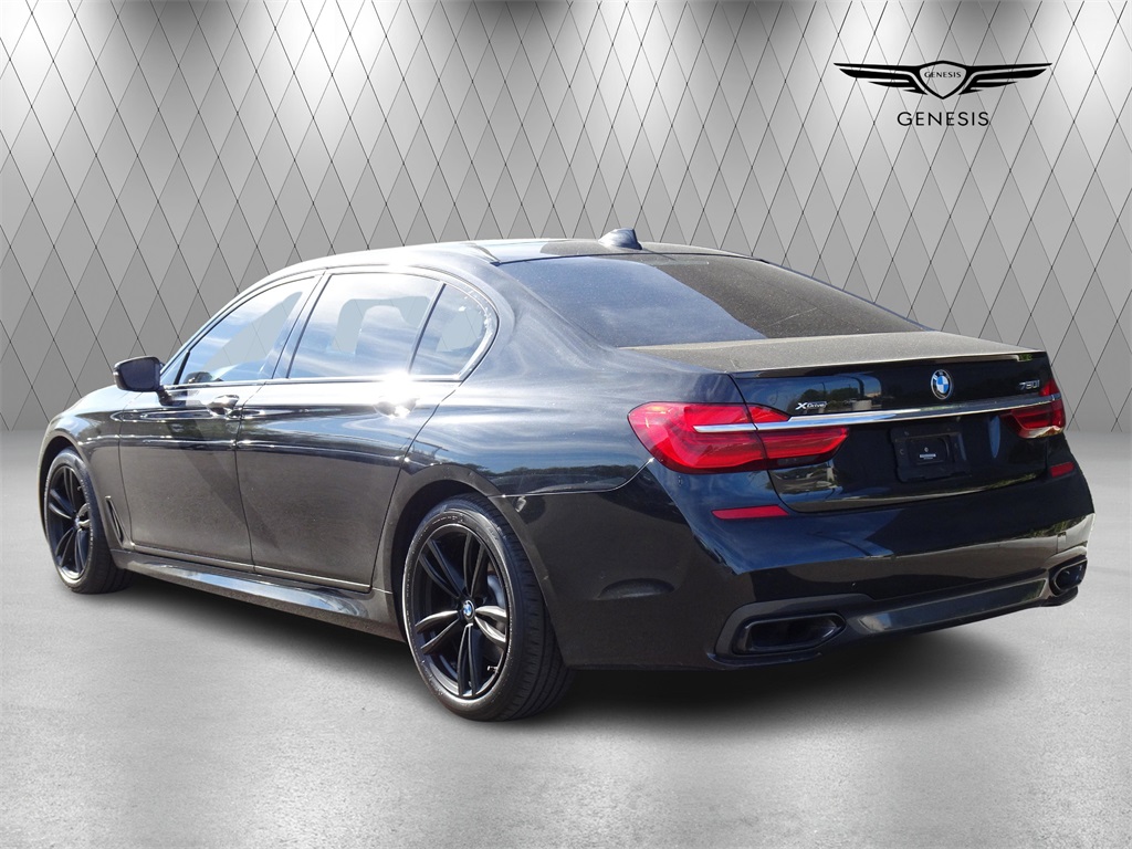 2019 Bmw 750i / B7 xDrive Sedan photo 3