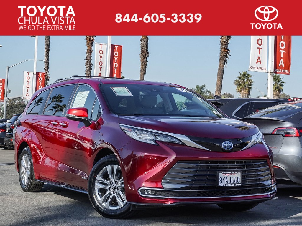 2021 Toyota Sienna Limited's photo