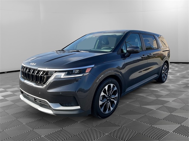 2023 Kia Carnival EX's photo