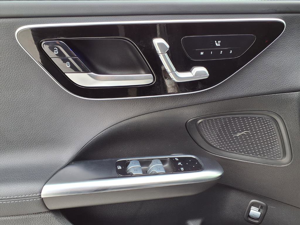 2023 Mercedes Benz C 300 photo 13