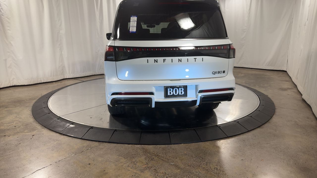 2026 Infiniti QX80 photo 4