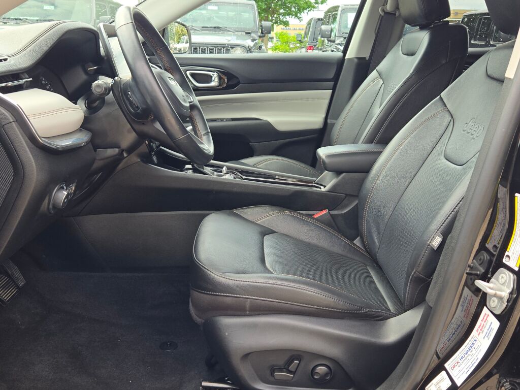 2022 Jeep Compass Limited photo 21