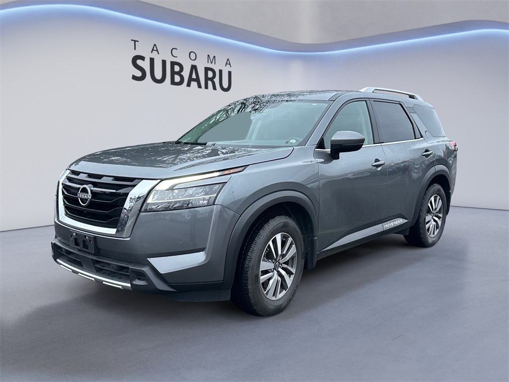 2023 Nissan Pathfinder SL's photo