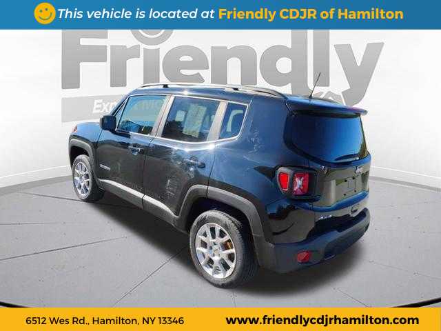 2022 Jeep Renegade Latitude photo 2