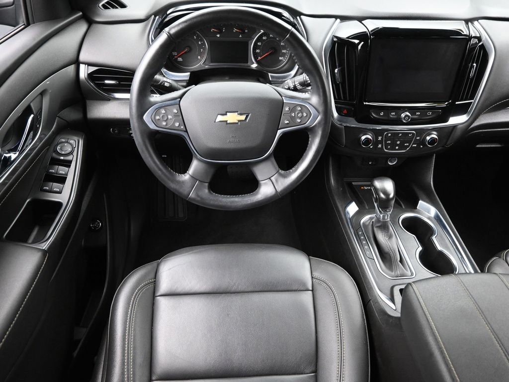 2022 Chevrolet Traverse Leather photo 9