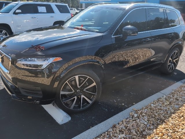 2021 Volvo XC90 Momentum