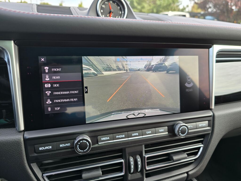 2021 Porsche Macan S photo 27