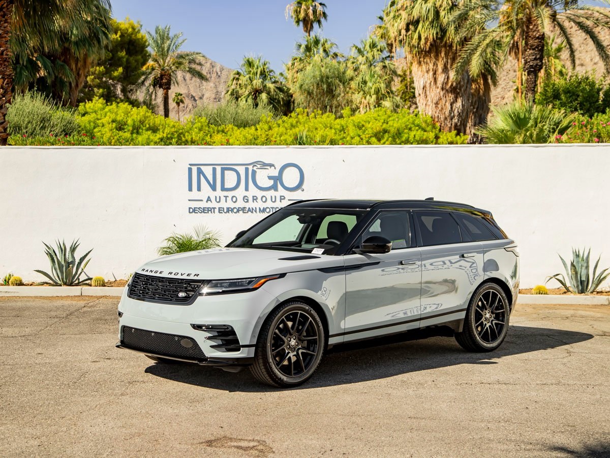 2026 Land Rover Range Rover Velar Dynamic SE's photo