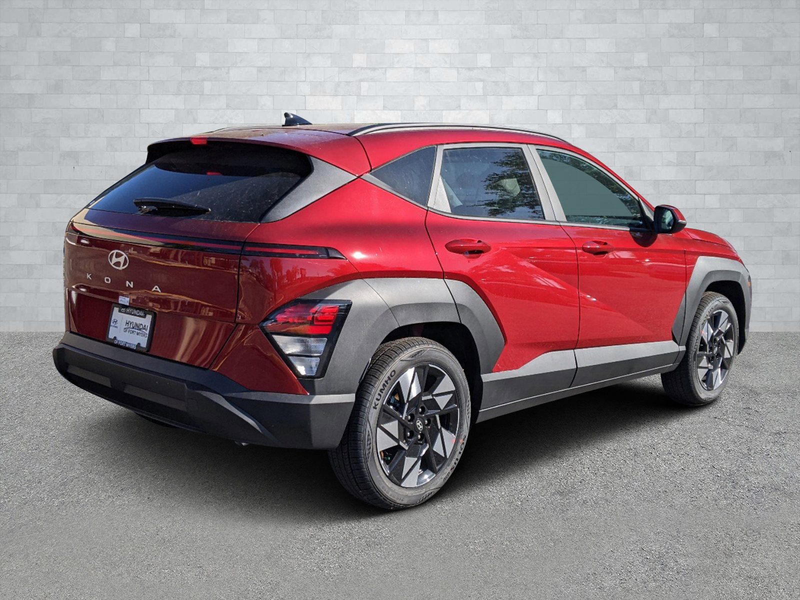 2025 Hyundai Kona SEL photo 4