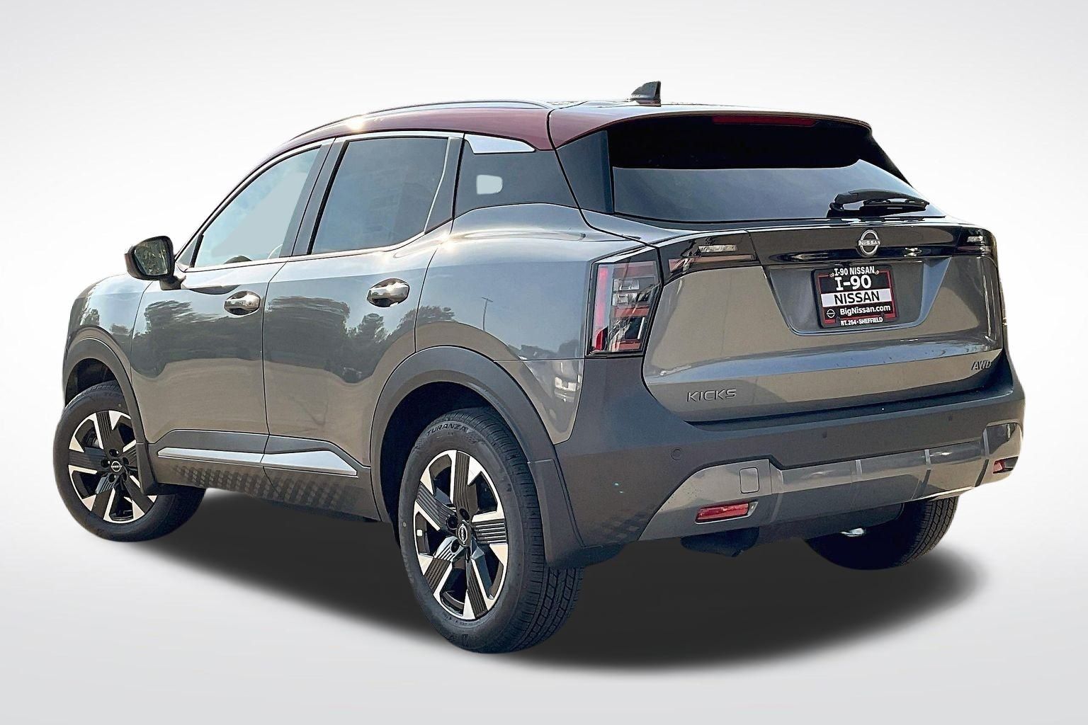 2026 Nissan Kicks SV photo 3