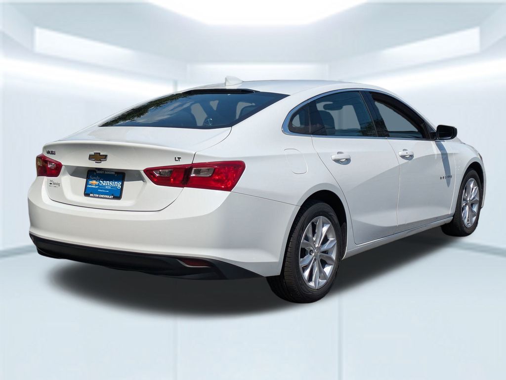 2023 Chevrolet Malibu 1LT photo 4