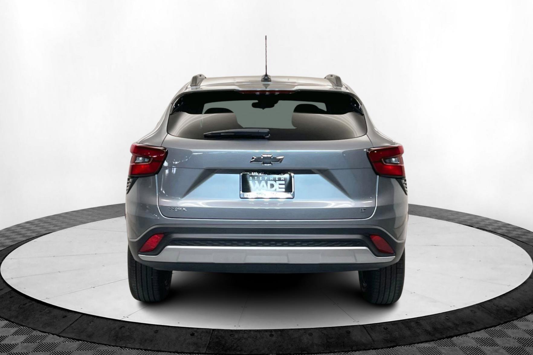 2025 Chevrolet Trax LT photo 4