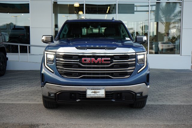 2024 Gmc Sierra 1500 SLT photo 3