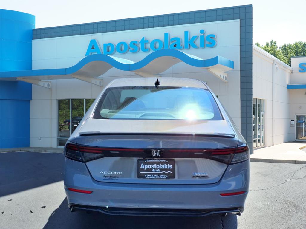 2025 Honda Accord Sport-L photo 3