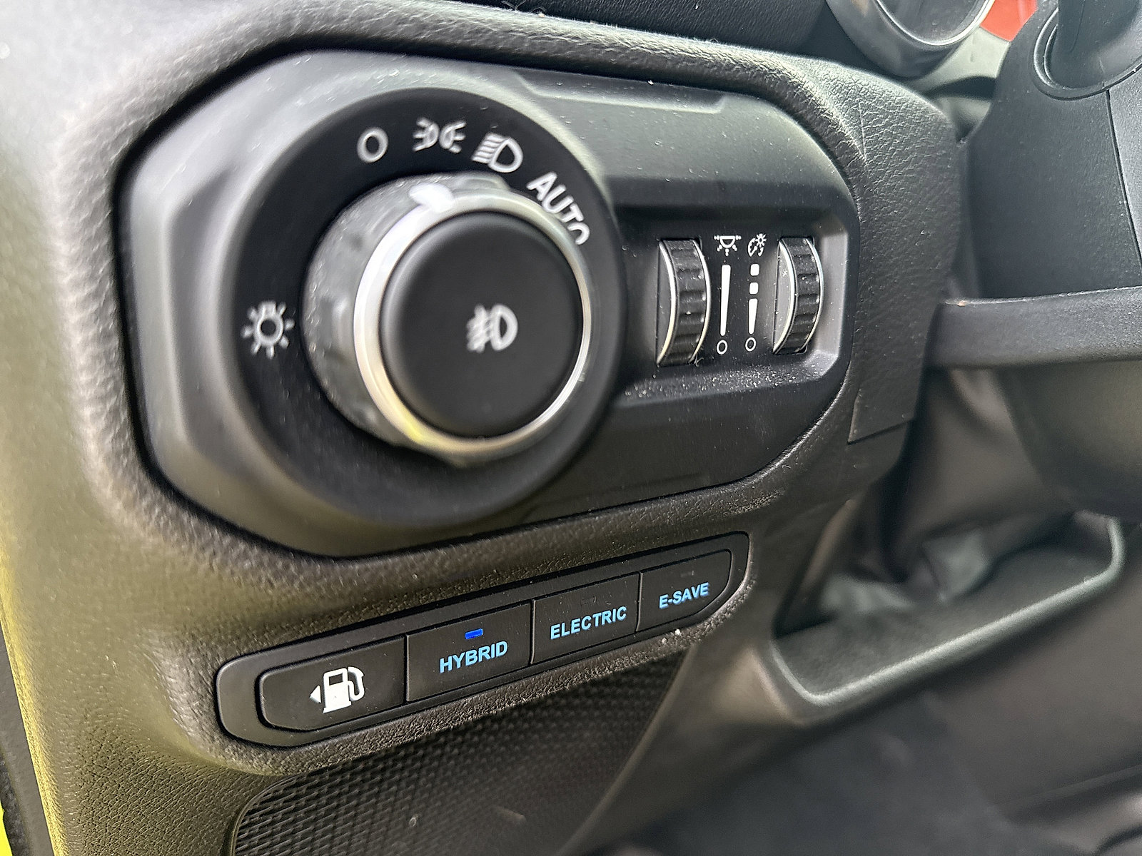 2022 Jeep Wrangler 4xe Unlimited Sahara photo 15