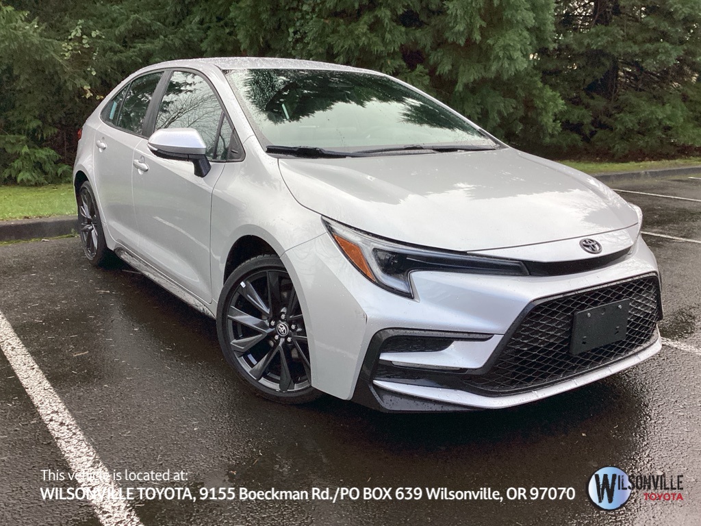 2023 Toyota Corolla SE's photo