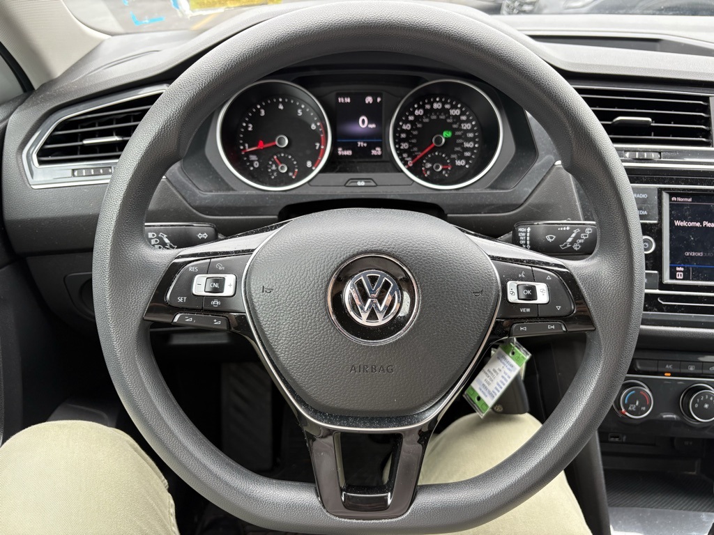 2019 Volkswagen Tiguan S photo 5
