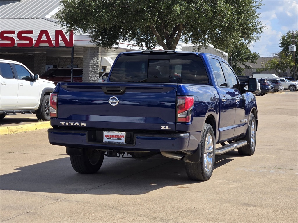 2020 Nissan Titan SL photo 3