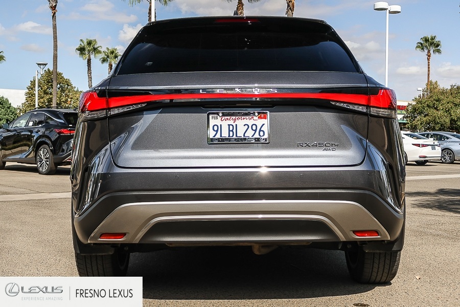 2024 Lexus RX 450h+ Luxury photo 3