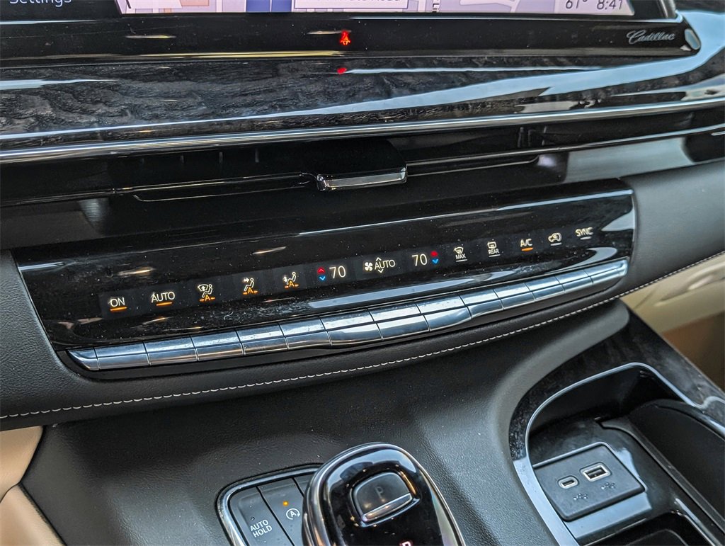 2023 Cadillac Escalade Premium Luxury photo 30