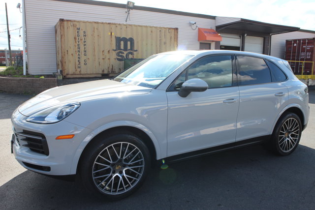 2021 Porsche Cayenne photo 4