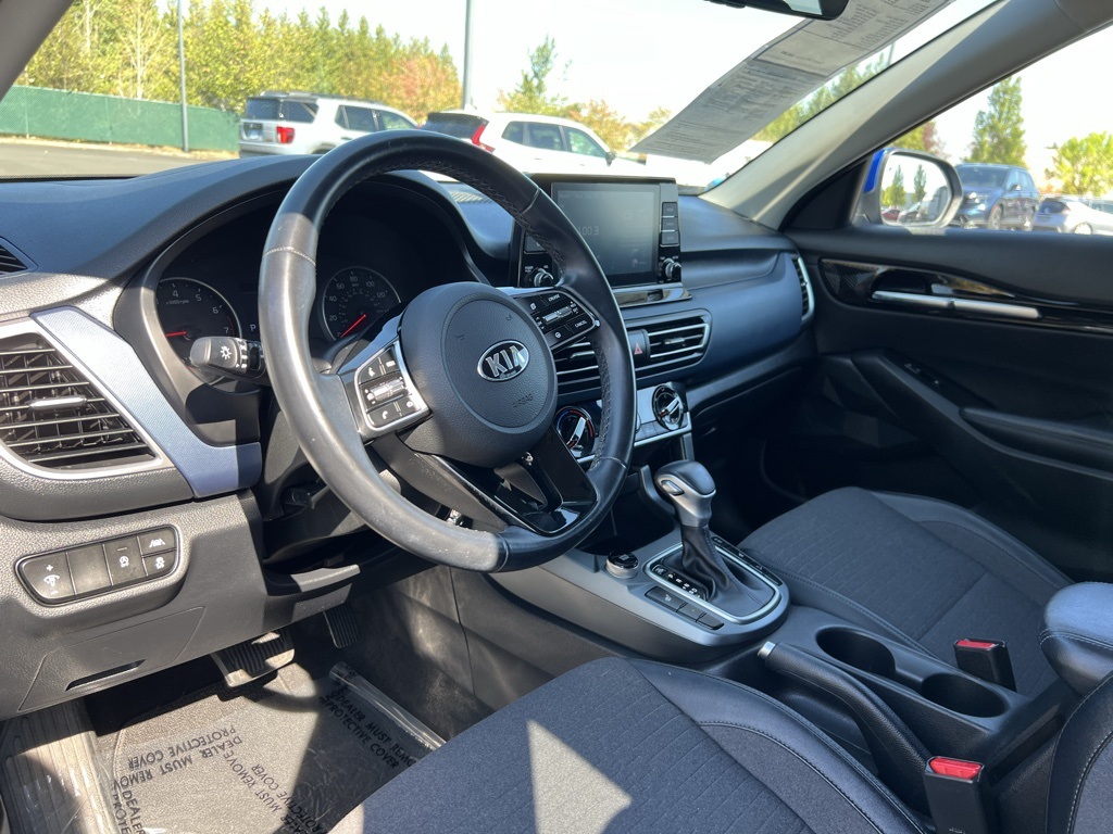 2021 Kia Seltos S photo 11