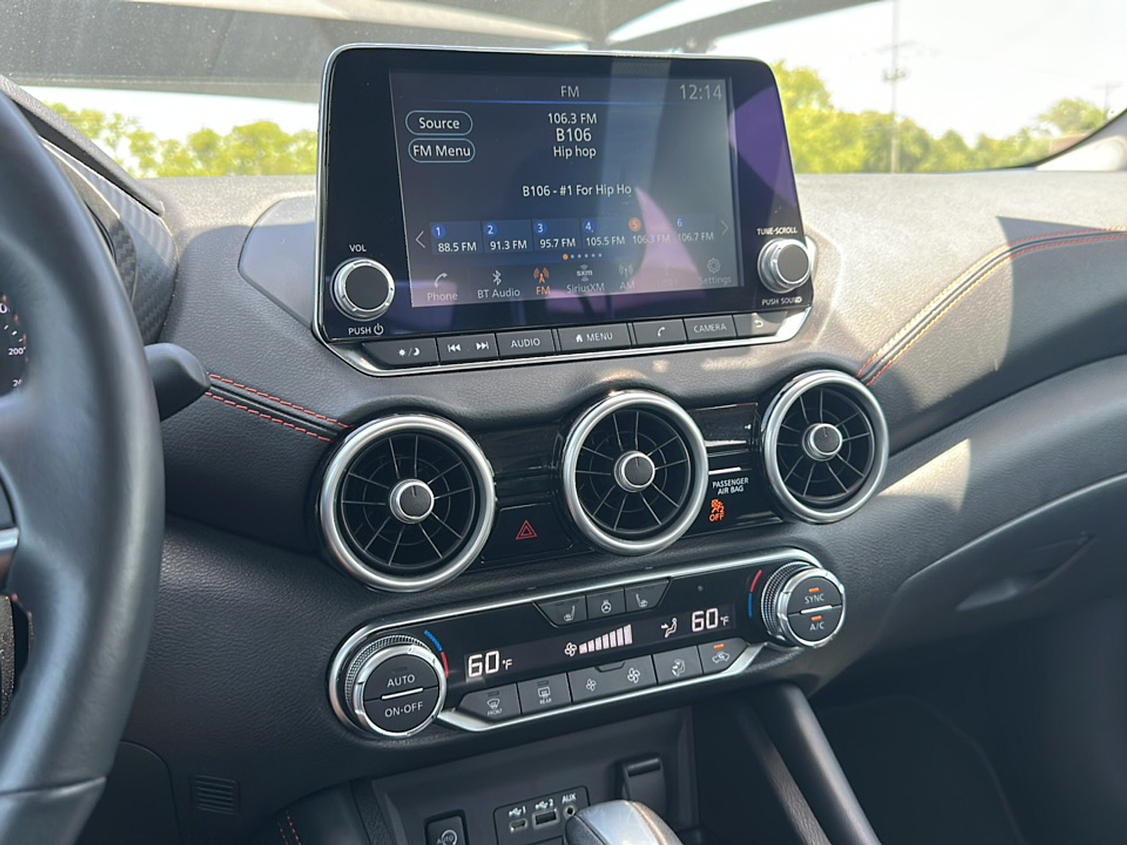 2024 Nissan Sentra SR photo 12