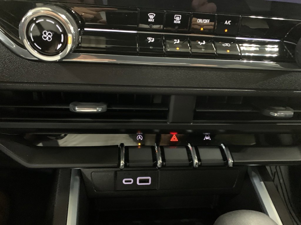 2024 Chevrolet Colorado Trail Boss photo 25