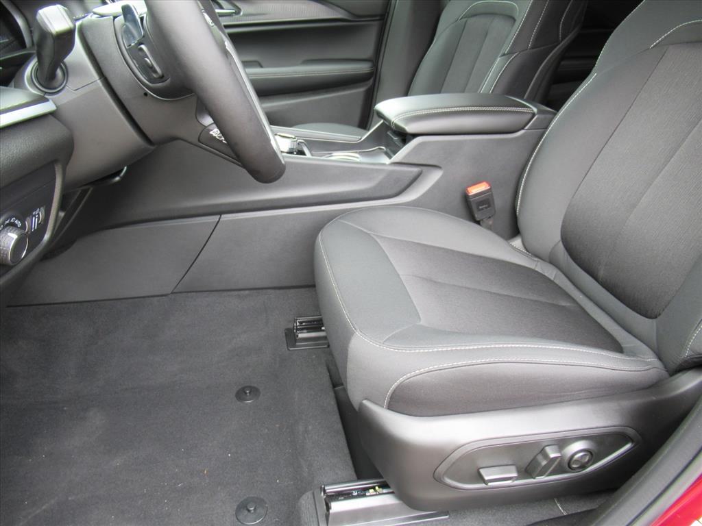 2025 Jeep Grand Cherokee Laredo X photo 14