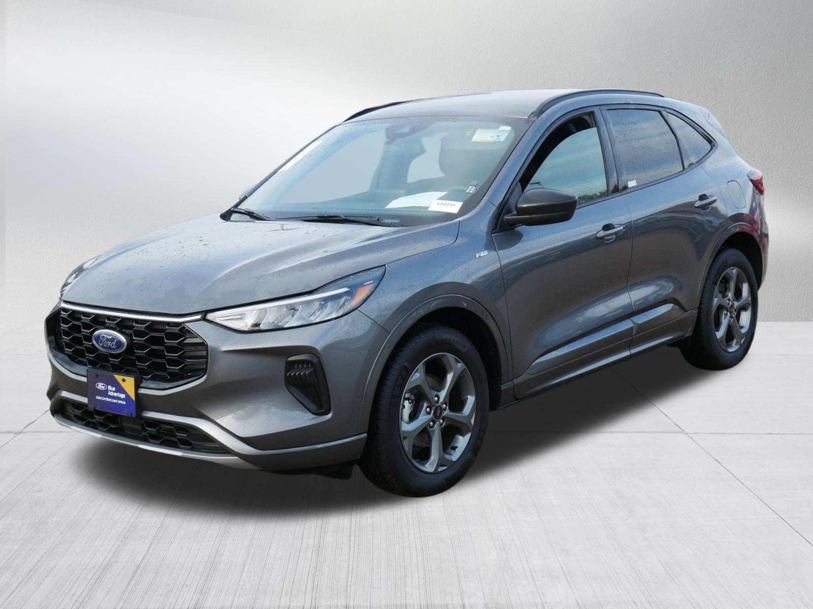 2024 Ford Escape ST-Line photo 3