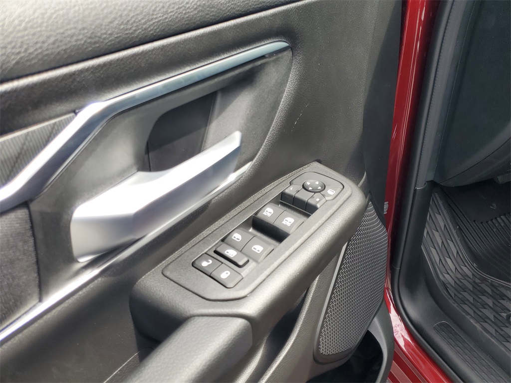 2025 Ram 1500 Big Horn Lone Star photo 6