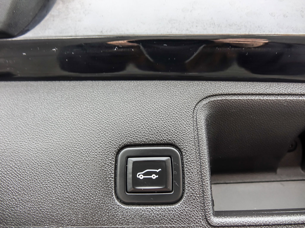 2021 GMC TERRAIN - Image 24