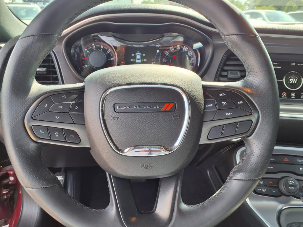 2022 Dodge Challenger SXT photo 12