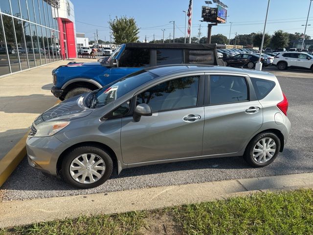 2014 Nissan Versa Note SV photo 2