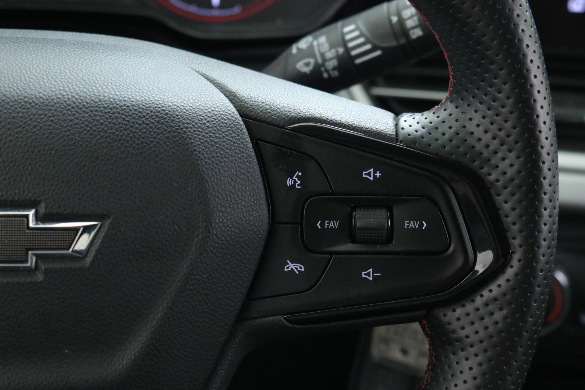 2024 Chevrolet Trax photo 14