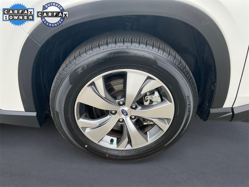 2024 Subaru Ascent Premium photo 8