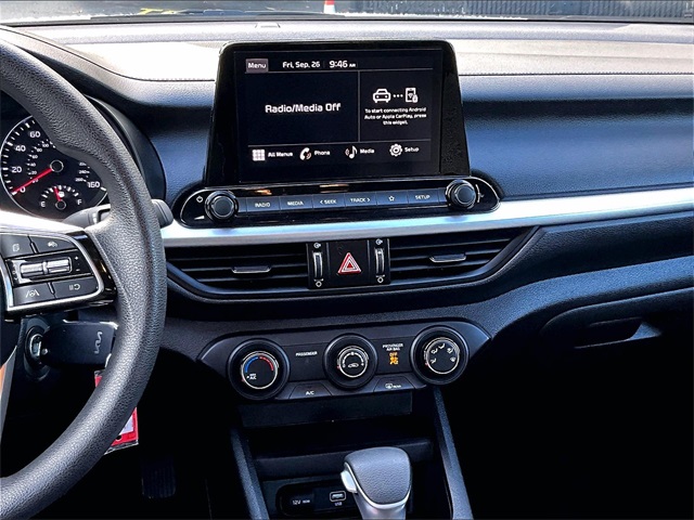 2023 Kia Forte LXS photo 6