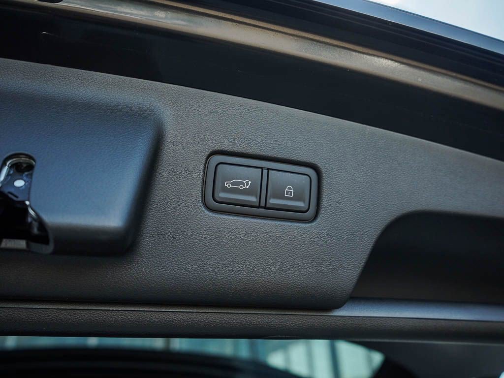 2026 Hyundai Palisade SEL photo 7