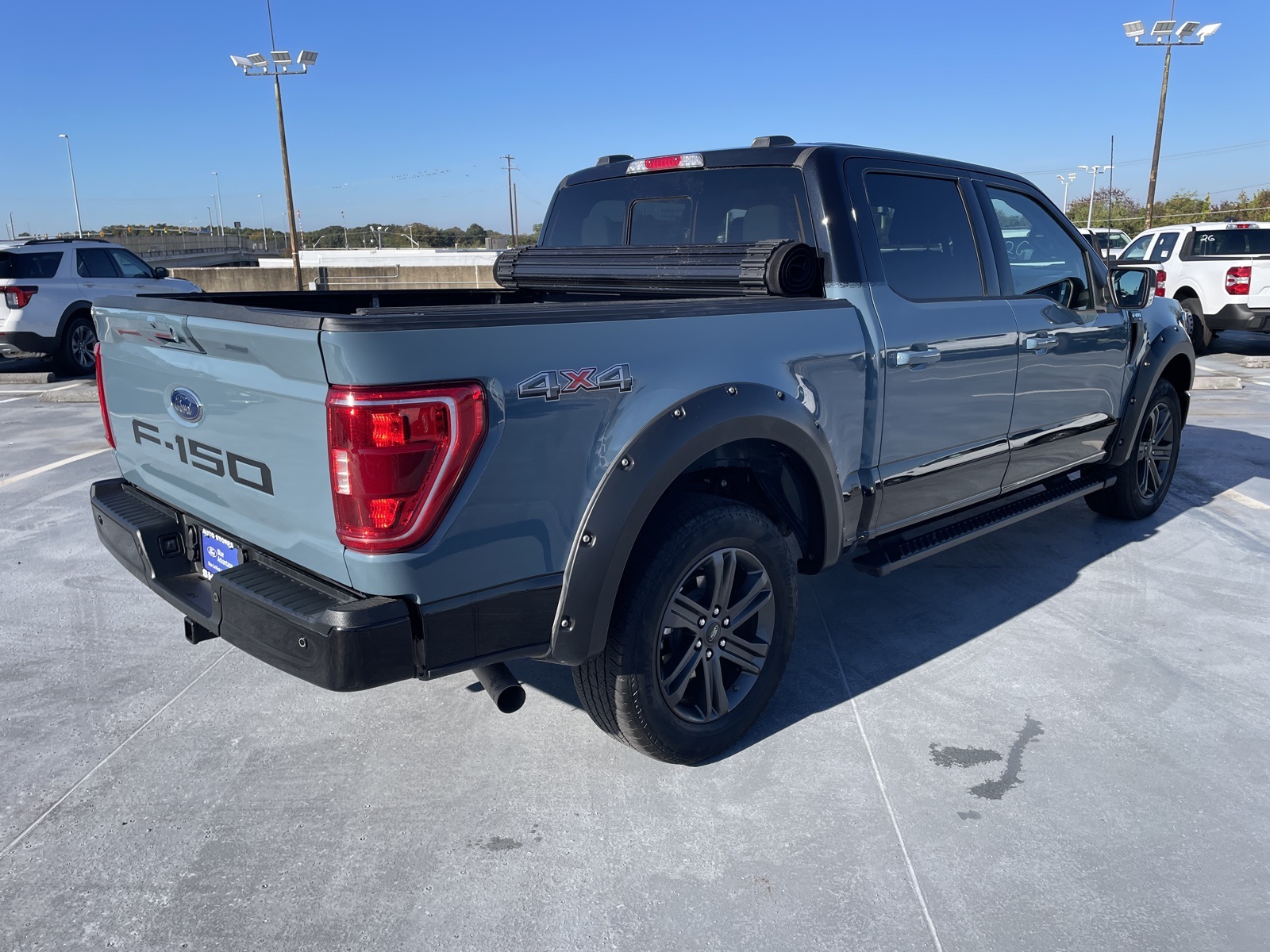 2023 Ford F-150 XLT photo 2
