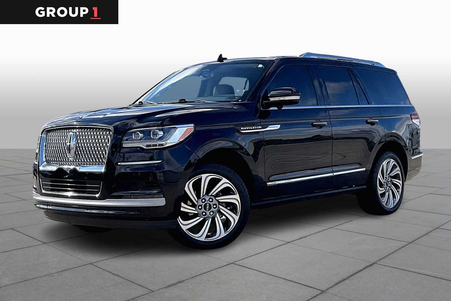 2023 Lincoln Navigator Reserve's photo
