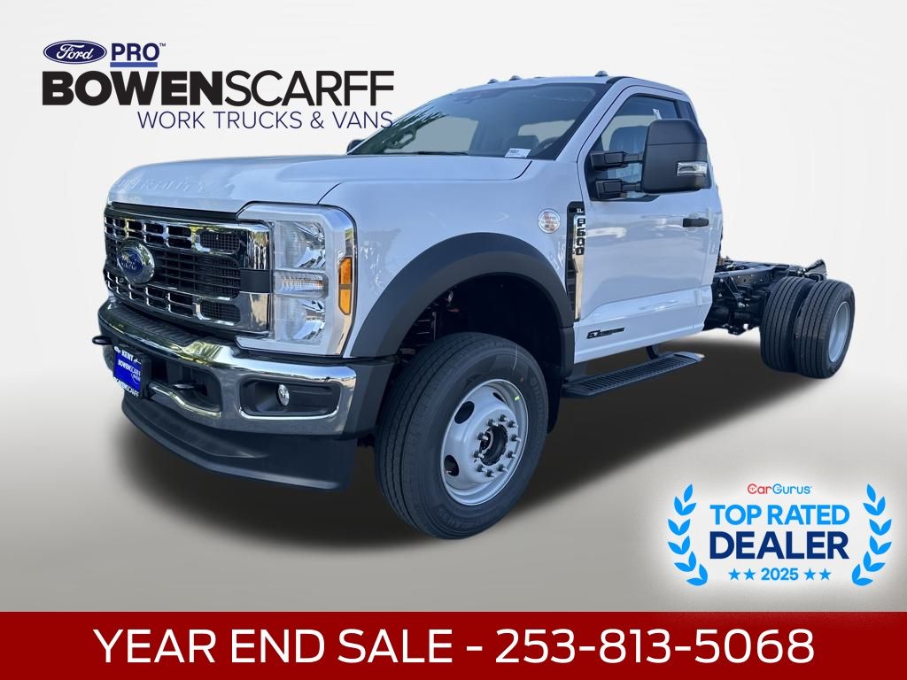 2025 Ford F-600 Super Duty Chassis Cab XL's photo