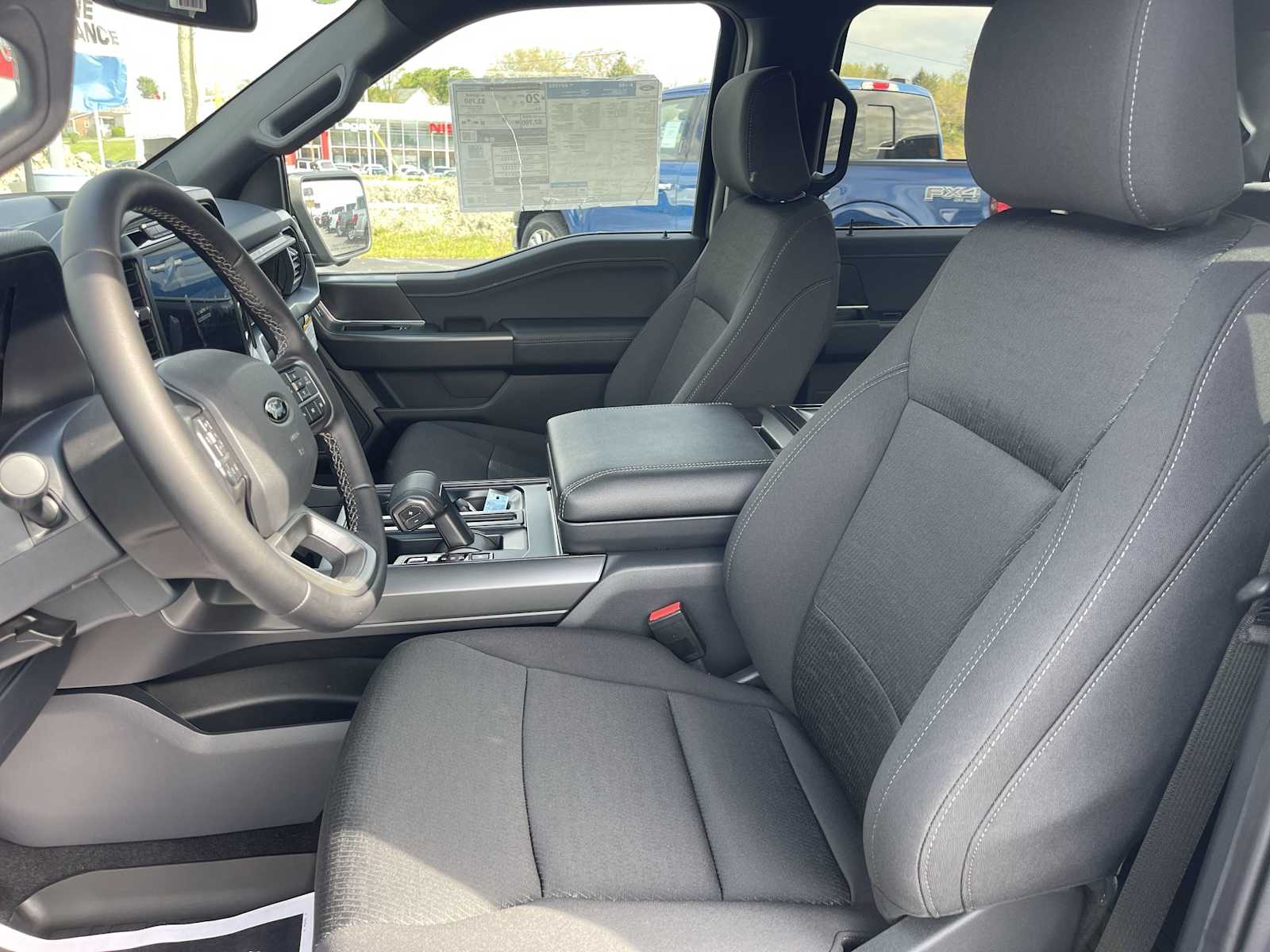 2024 Ford F-150 XLT photo 11