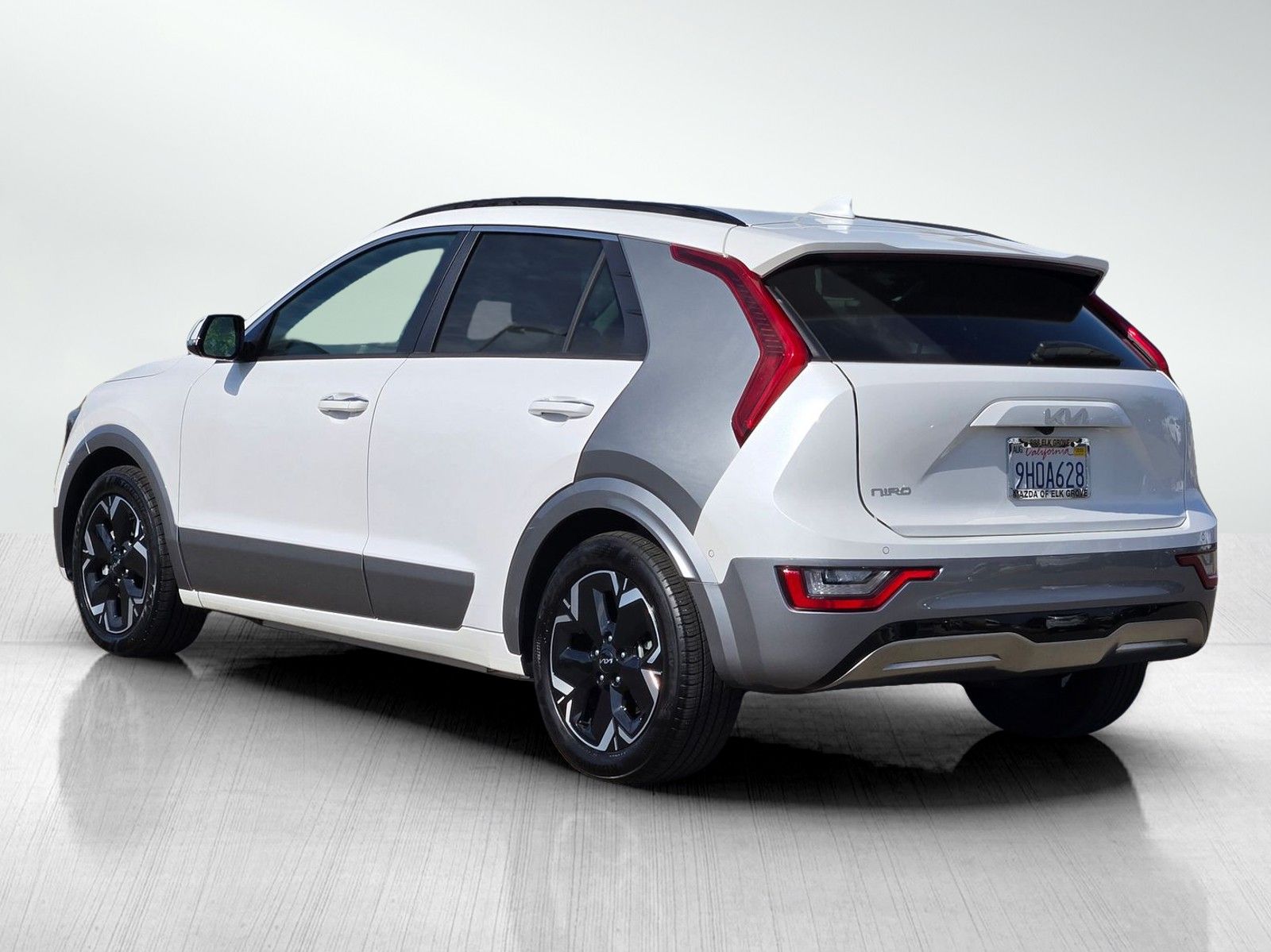 2023 Kia Niro EV Wave photo 7