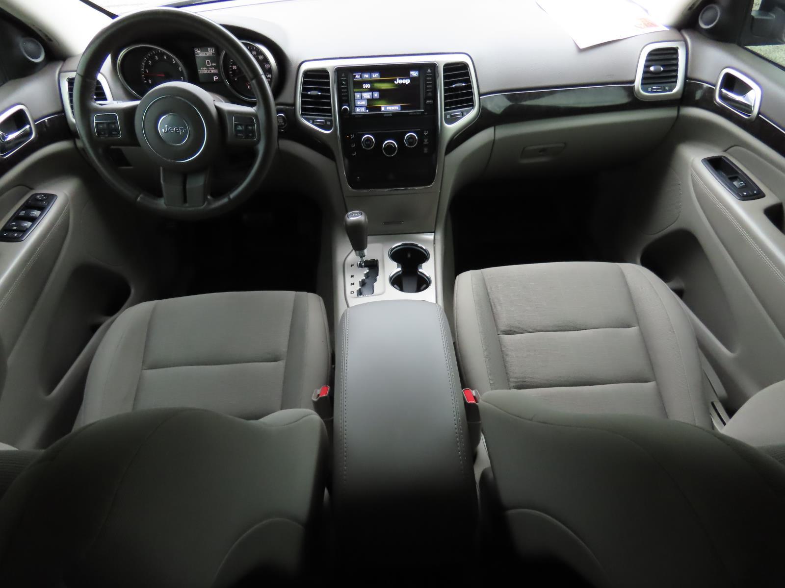 Used 2013 Jeep Grand Cherokee Laredo with VIN 1C4RJFAG6DC594875 for sale in Lampasas, TX