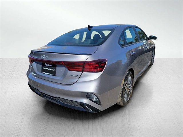 2023 Kia Forte GT-Line photo 3