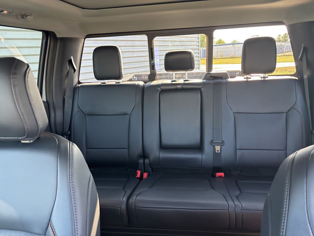 2025 Ford F-350 Lariat photo 29